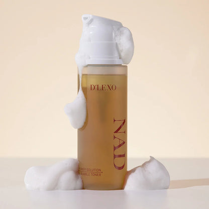 DERMALINE D’LEXO NAD Power Solution Bubble Toner Drėkinantis Ir Odos Gyvybingumą Puoselėjantis Putų Tonikas Su 1 % NAD, Aminorūgštimis, Antioksidantais Ir Peptidais, 200 Ml